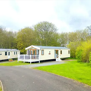 Le Mere Village Caravan Hire Holiday home Tunstall (East Riding of Yorkshire)