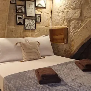 12 -16 , Pacifiku Scicluna Apartment Birgu