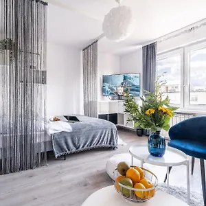 Dreamy Modern 13 Min To Old Town In The Beloved District Of Muranow Warszawa