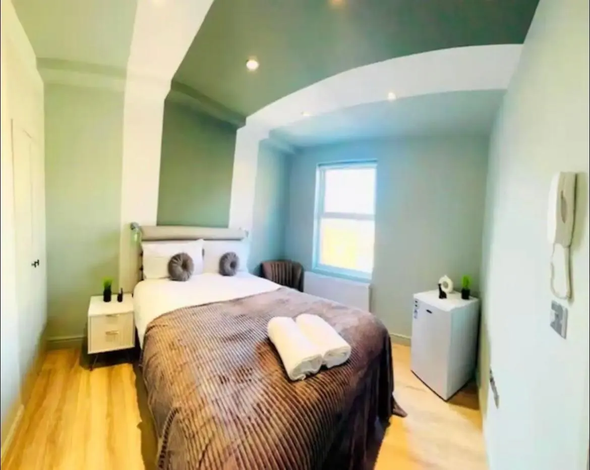 London 43 Ensuite Room Look Like Hotel Top Locations