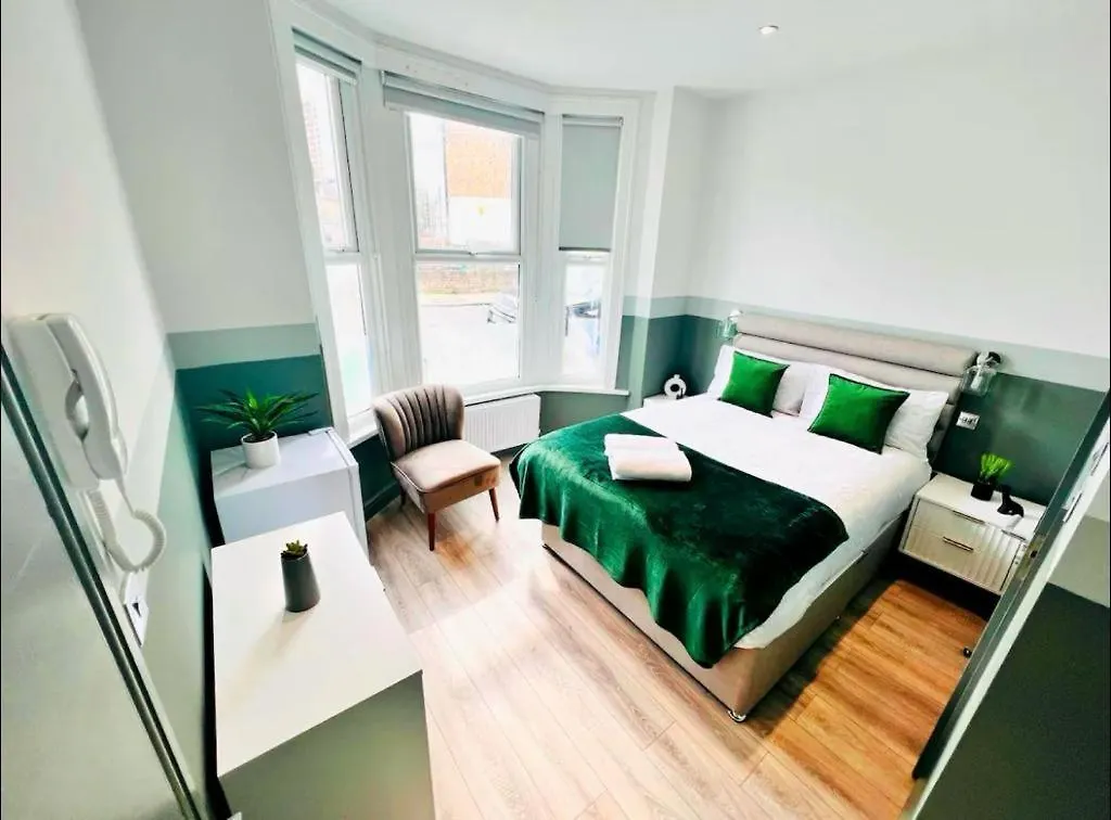 Homestay London 43 Ensuite Room Look Like Hotel Top Locations United Kingdom